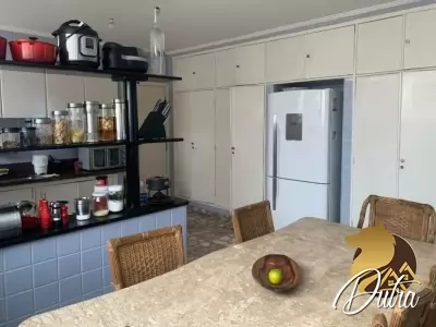 Padrão Alto de Pinheiros 377m² 04 Dormitórios 02 Suítes 4 Vagas