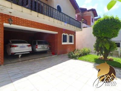 Padrão Jardim Morumbi 460m² 04 Dormitórios 02 Suítes 4 Vagas