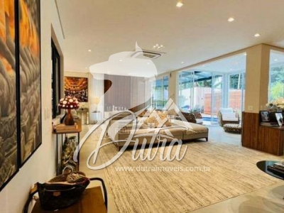 Cap Ferrat Brooklin Paulista 650m² 04 Dormitórios 04 Suítes 5 Vagas