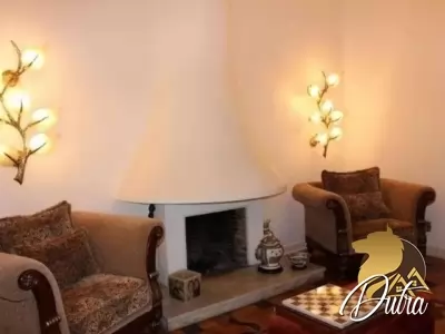 Padrão Jardim Paulista 800m² 04 Dormitórios 03 Suítes 10 Vagas