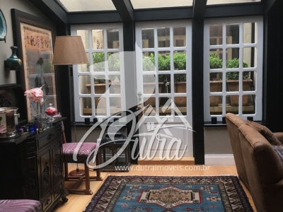 Padrão Jardim Paulistano 230m² 03 Dormitórios 02 Suítes 2 Vagas