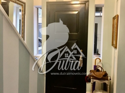 Padrão Jardim Paulistano 230m² 03 Dormitórios 02 Suítes 2 Vagas