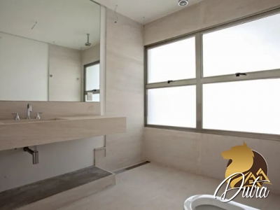 Padrão Jardim Europa 685m² 04 Dormitórios 04 Suítes 4 Vagas