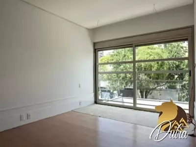 Padrão Jardim Europa 679m² 04 Dormitórios 04 Suítes 4 Vagas