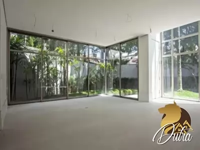 Padrão Jardim Europa 679m² 04 Dormitórios 04 Suítes 4 Vagas
