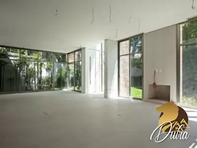 Padrão Jardim Europa 679m² 04 Dormitórios 04 Suítes 4 Vagas