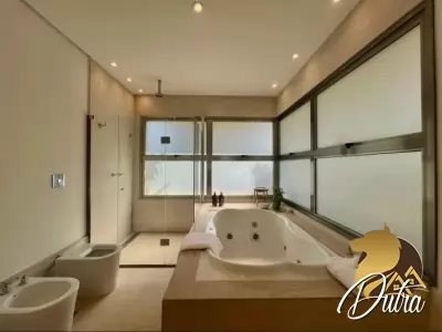 Padrão Jardim Europa 679m² 04 Dormitórios 04 Suítes 4 Vagas