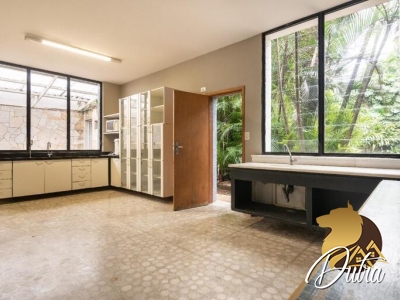 Padrão Jardim América 764m² 05 Dormitórios 02 Suítes 6 Vagas