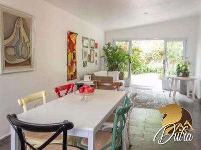 Padrão Cidade Jardim 296m² 03 Dormitórios 02 Suítes 3 Vagas