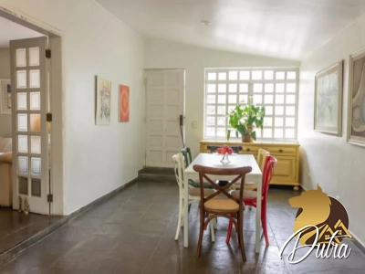 Padrão Cidade Jardim 296m² 03 Dormitórios 02 Suítes 3 Vagas