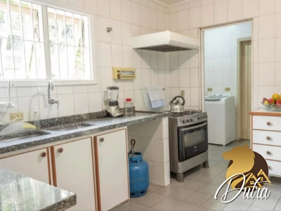 Padrão Cidade Jardim 296m² 03 Dormitórios 02 Suítes 3 Vagas