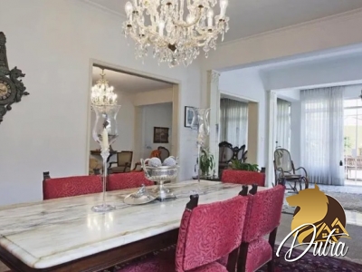 Padrão Jardim Paulista 390m² 04 Dormitórios 01 Suítes 6 Vagas