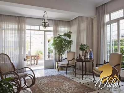 Padrão Jardim Paulista 390m² 04 Dormitórios 01 Suítes 6 Vagas
