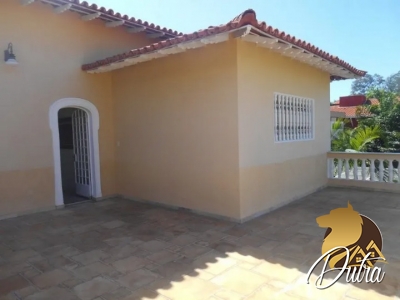 Padrão Jardim Paulista 390m² 04 Dormitórios 01 Suítes 6 Vagas
