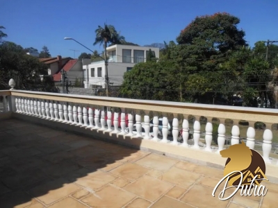 Padrão Jardim Paulista 390m² 04 Dormitórios 01 Suítes 6 Vagas