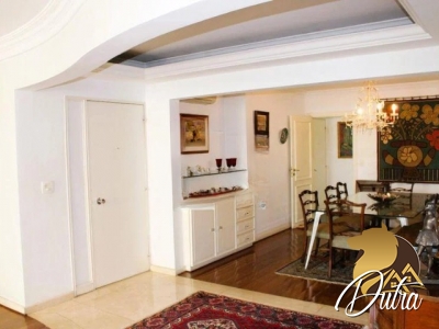 Padrão Jardim Paulista 390m² 04 Dormitórios 01 Suítes 6 Vagas