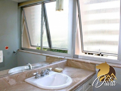 Padrão Jardim Paulista 390m² 04 Dormitórios 01 Suítes 6 Vagas