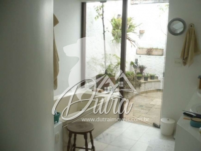 Casa Alto de Pinheiros 531m² 4 Dormitórios 2 Suítes 3 Vagas