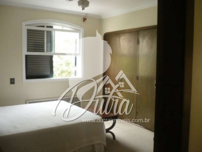 Casa Alto de Pinheiros 531m² 4 Dormitórios 2 Suítes 3 Vagas