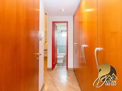 Auguste Rodin Vila Uberabinha 220m² 04 Dormitórios 03 Suítes 4 Vagas