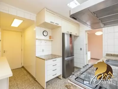 Auguste Rodin Vila Uberabinha 220m² 04 Dormitórios 03 Suítes 4 Vagas