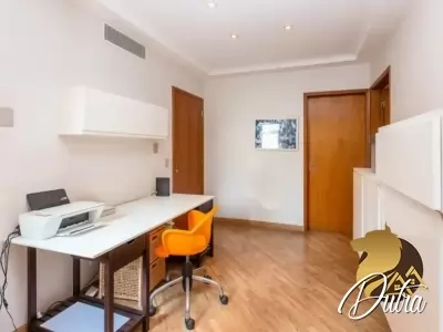 Auguste Rodin Vila Uberabinha 220m² 04 Dormitórios 03 Suítes 4 Vagas