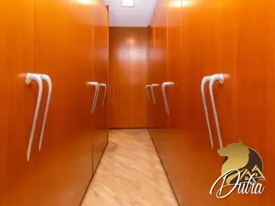 Auguste Rodin Vila Uberabinha 220m² 04 Dormitórios 03 Suítes 4 Vagas