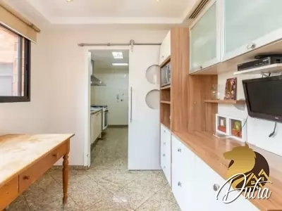 Auguste Rodin Vila Uberabinha 220m² 04 Dormitórios 03 Suítes 4 Vagas