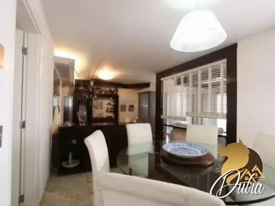 Auguste Rodin Vila Uberabinha 220m² 04 Dormitórios 02 Suítes 4 Vagas