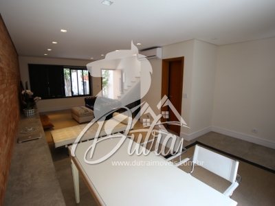 Casa de Vila Itaim bibi Vila Nova Conceição 130m² 02 Dormitórios 02 Suítes 2 Vagas