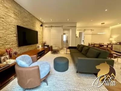 Saint James Special Houses Campo Belo 223m² 04 Dormitórios 04 Suítes 5 Vagas