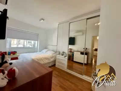 Saint James Special Houses Campo Belo 223m² 04 Dormitórios 04 Suítes 5 Vagas