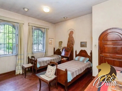 Padrão Jardim Europa 686m² 09 Dormitórios 02 Suítes 6 Vagas
