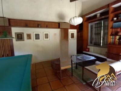 Padrão Jardim Europa 686m² 09 Dormitórios 02 Suítes 6 Vagas