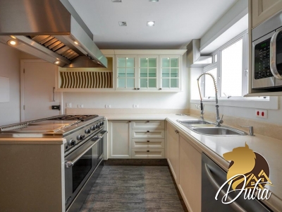 Edifício Asas de Butterfly Itaim Bibi 250m² 04 Dormitórios 03 Suítes 4 Vagas