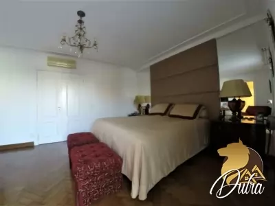 Edifício Saint Etienne Moema 360m² 04 Dormitórios 02 Suítes 6 Vagas