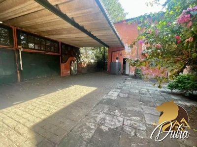 Padrão Jardim América 393m² 04 Dormitórios 04 Suítes 5 Vagas