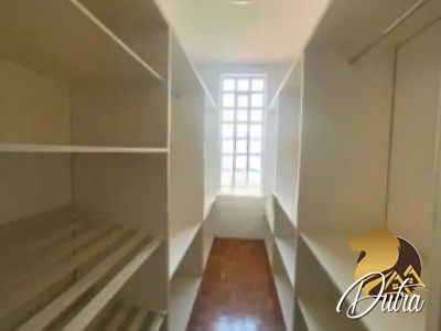 Padrão Jardim América 393m² 04 Dormitórios 04 Suítes 5 Vagas