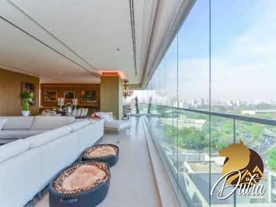 Curitiba 381 Paraíso 332m² 03 Dormitórios 03 Suítes 5 Vagas