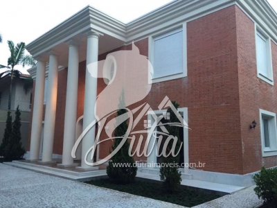 Casa Jardim América 740m² 4 Suítes 6 Vagas