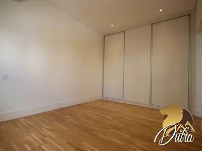 Golden Park Vila Uberabinha 244m² 04 Dormitórios 03 Suítes 3 Vagas