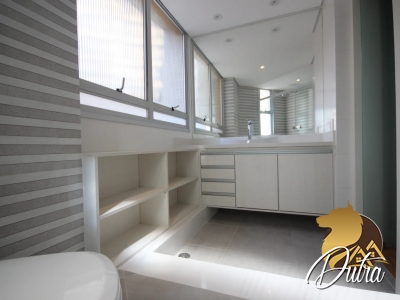 Golden Park Vila Uberabinha 244m² 04 Dormitórios 03 Suítes 3 Vagas