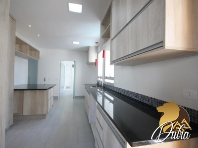 Golden Park Vila Uberabinha 244m² 04 Dormitórios 03 Suítes 3 Vagas