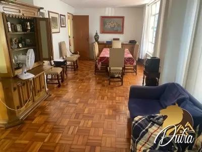 Padrão Jardim América 523m² 04 Dormitórios 02 Suítes 10 Vagas