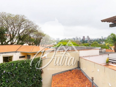 Sobrado Sumaré 262m² 03 Dormitórios 03 Suítes 5 Vagas