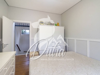 Sobrado Sumaré 262m² 03 Dormitórios 03 Suítes 5 Vagas