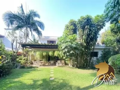 Padrão Jardim Guedala 600m² 05 Dormitórios 04 Suítes 14 Vagas