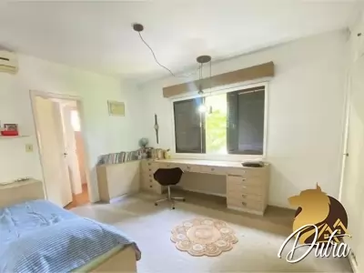 Padrão Jardim Guedala 600m² 05 Dormitórios 04 Suítes 14 Vagas