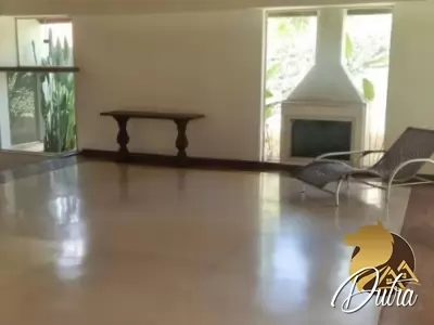 Padrão Fazenda Morumbi 400m² 03 Dormitórios 03 Suítes 6 Vagas