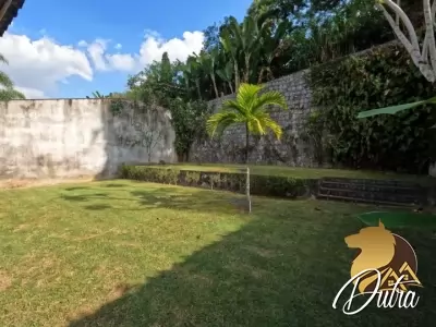 Padrão Fazenda Morumbi 400m² 03 Dormitórios 03 Suítes 6 Vagas